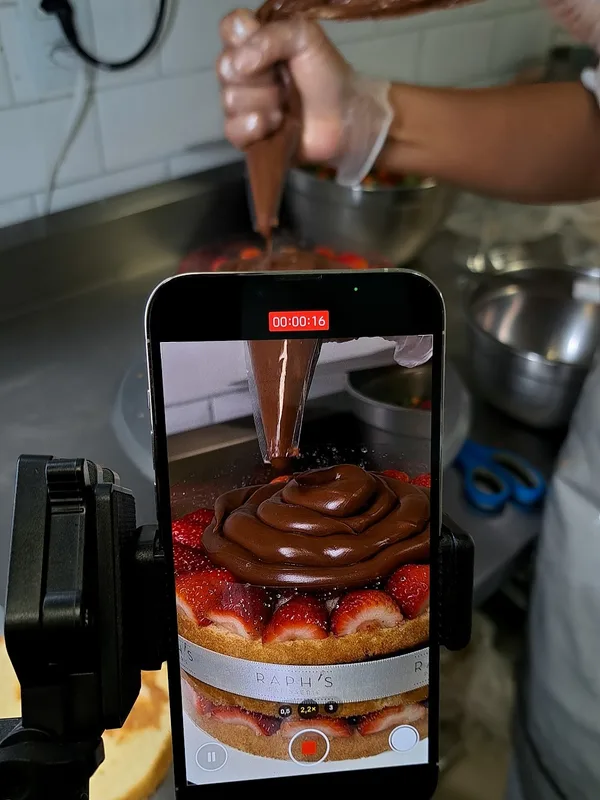 Bastidores do trabalho da Milena
